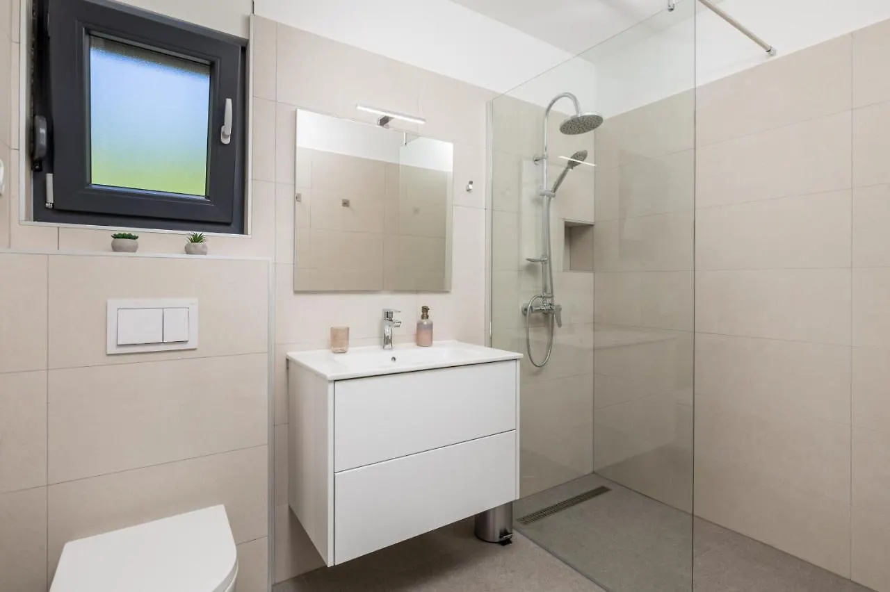 מדביה Villa Floris