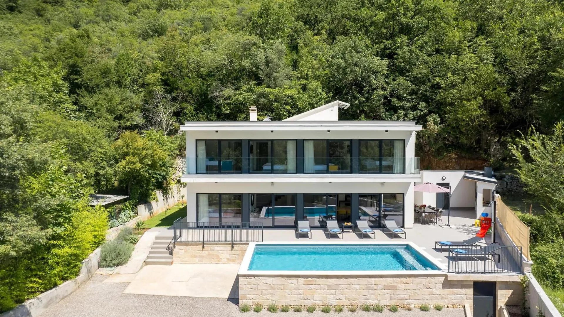 מדביה Villa Floris